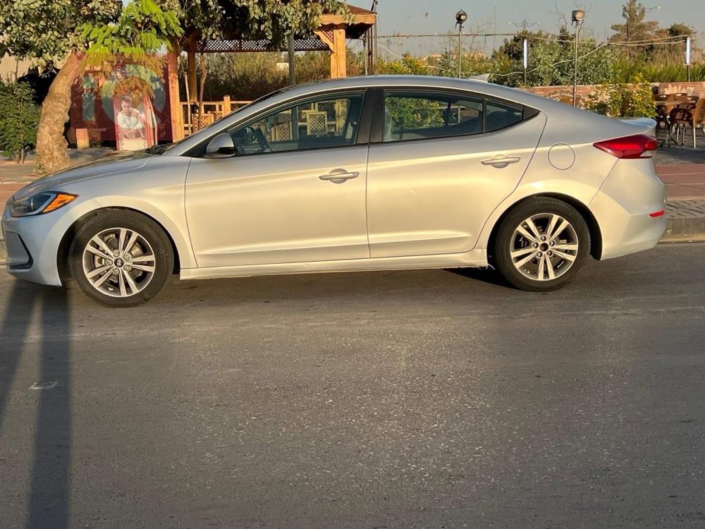 هیوندای ئەلەنترا